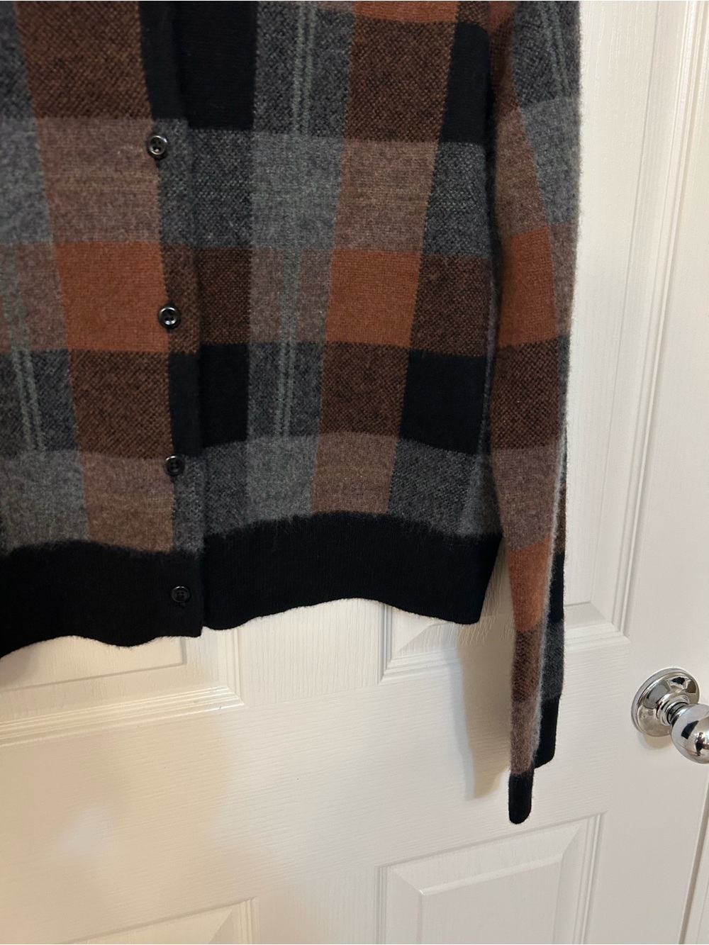 Vince Cashmere Check Plaid Cardigan in CACAO / HEATHER PEWTER / BLACK Size M - Picture 5 of 8